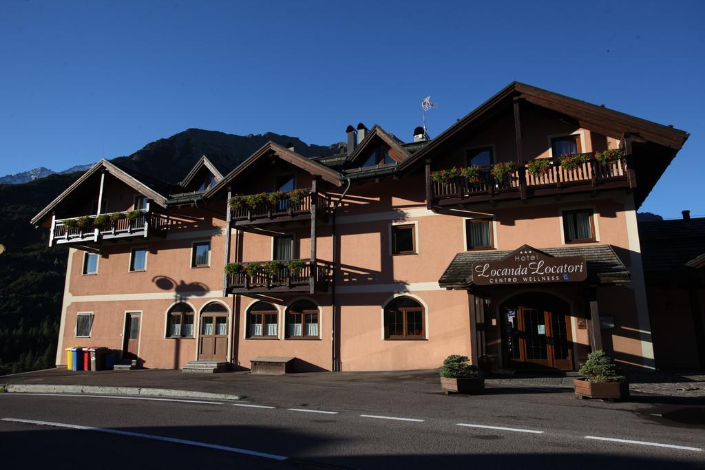 Locanda Locatori Passo del Tonale Bagian luar foto